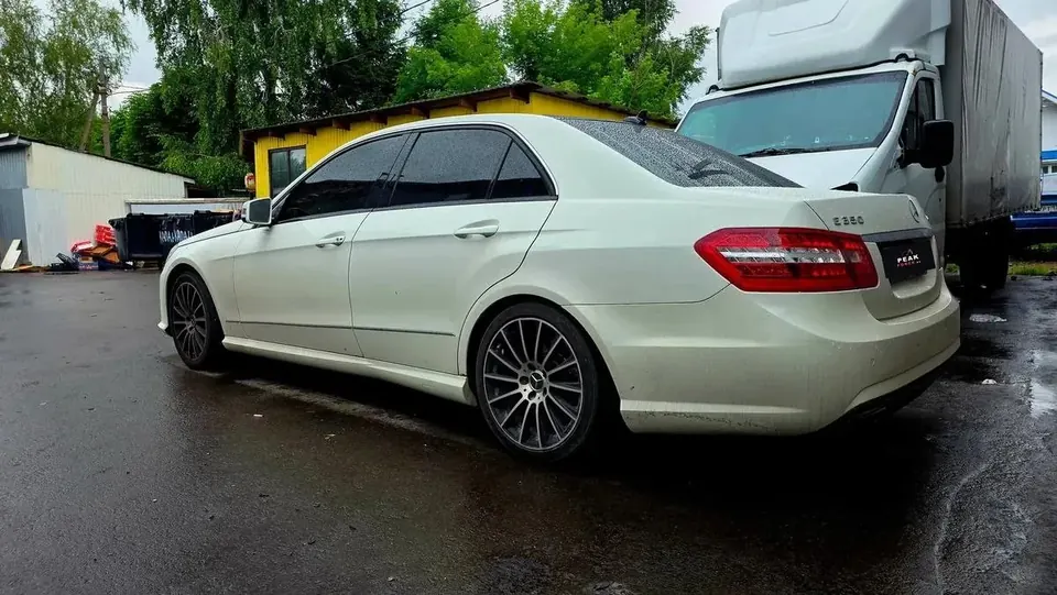 Mercedes E350 — Stage 1 — PEAKFORCE
